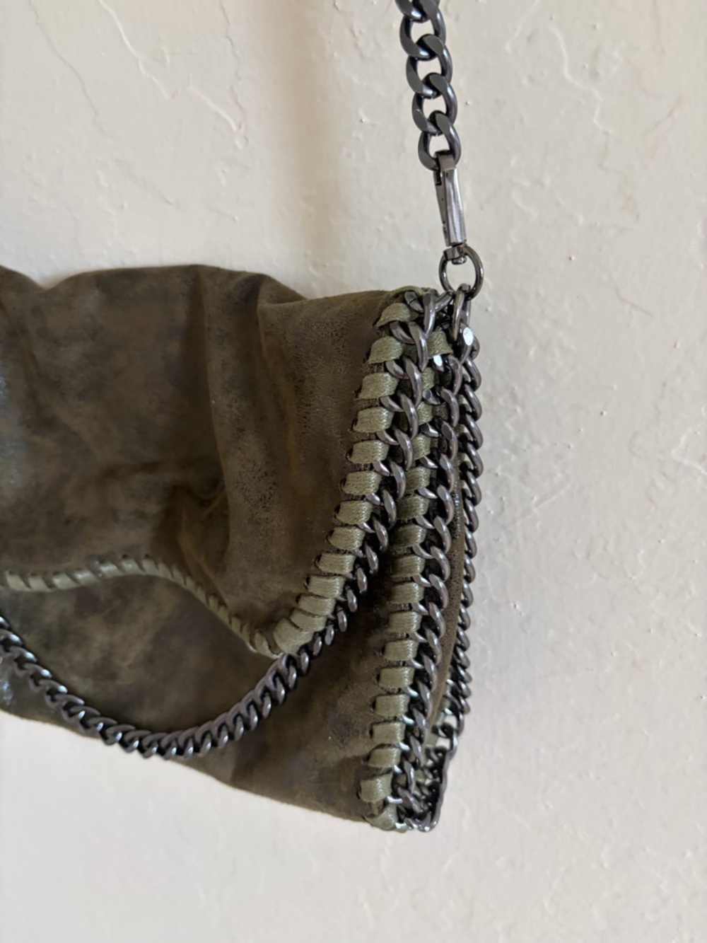 Mersi Olive Green Suede-Texture Shoulder Bag with Chain Trim